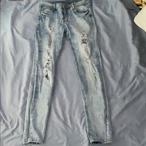 Light acid washed jeans